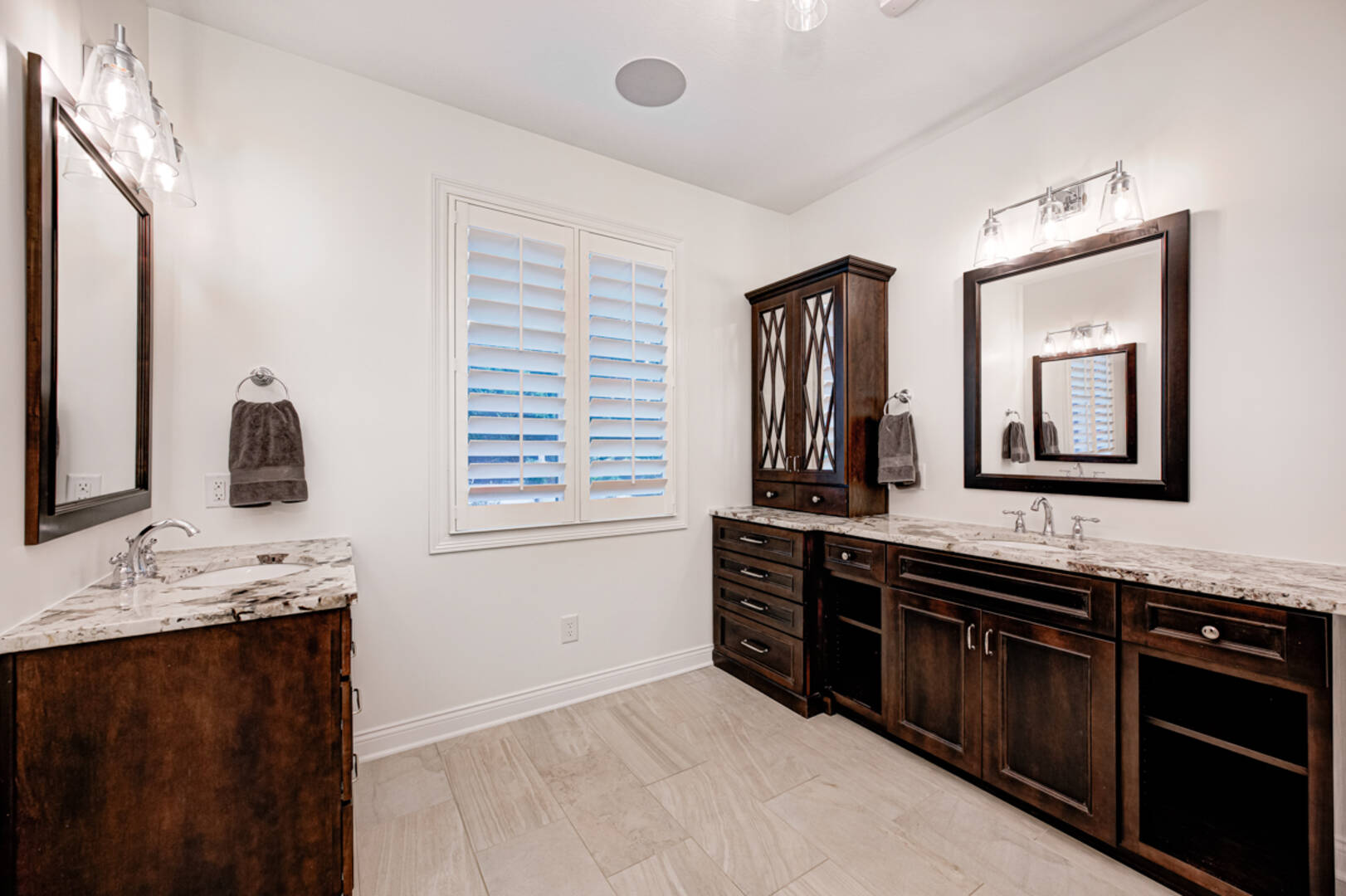 8905 Stonebriar Dr.,  Indianapolis, IN 46259