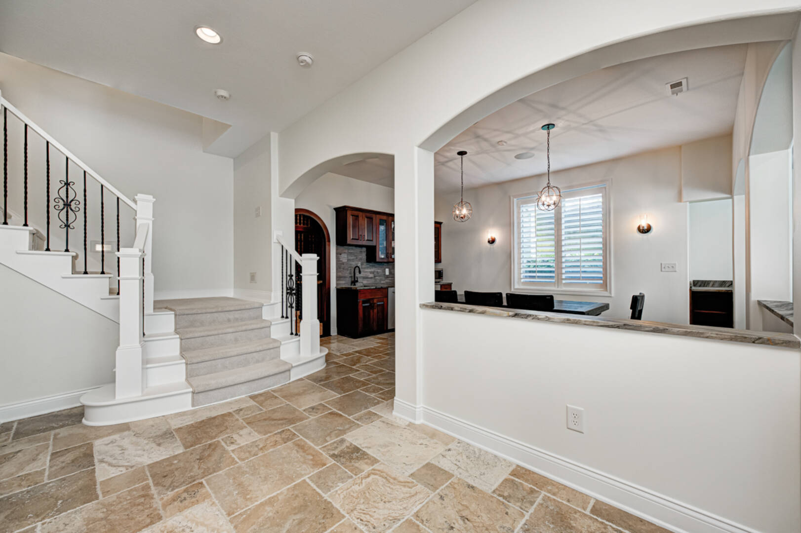 8905 Stonebriar Dr.,  Indianapolis, IN 46259