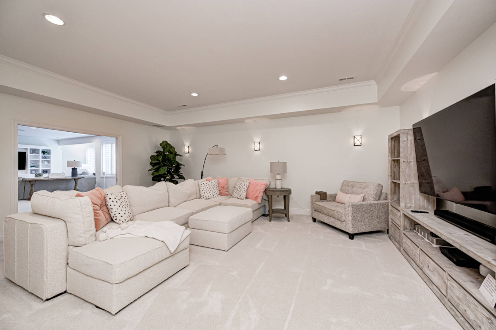 8905 Stonebriar Dr.,  Indianapolis, IN 46259