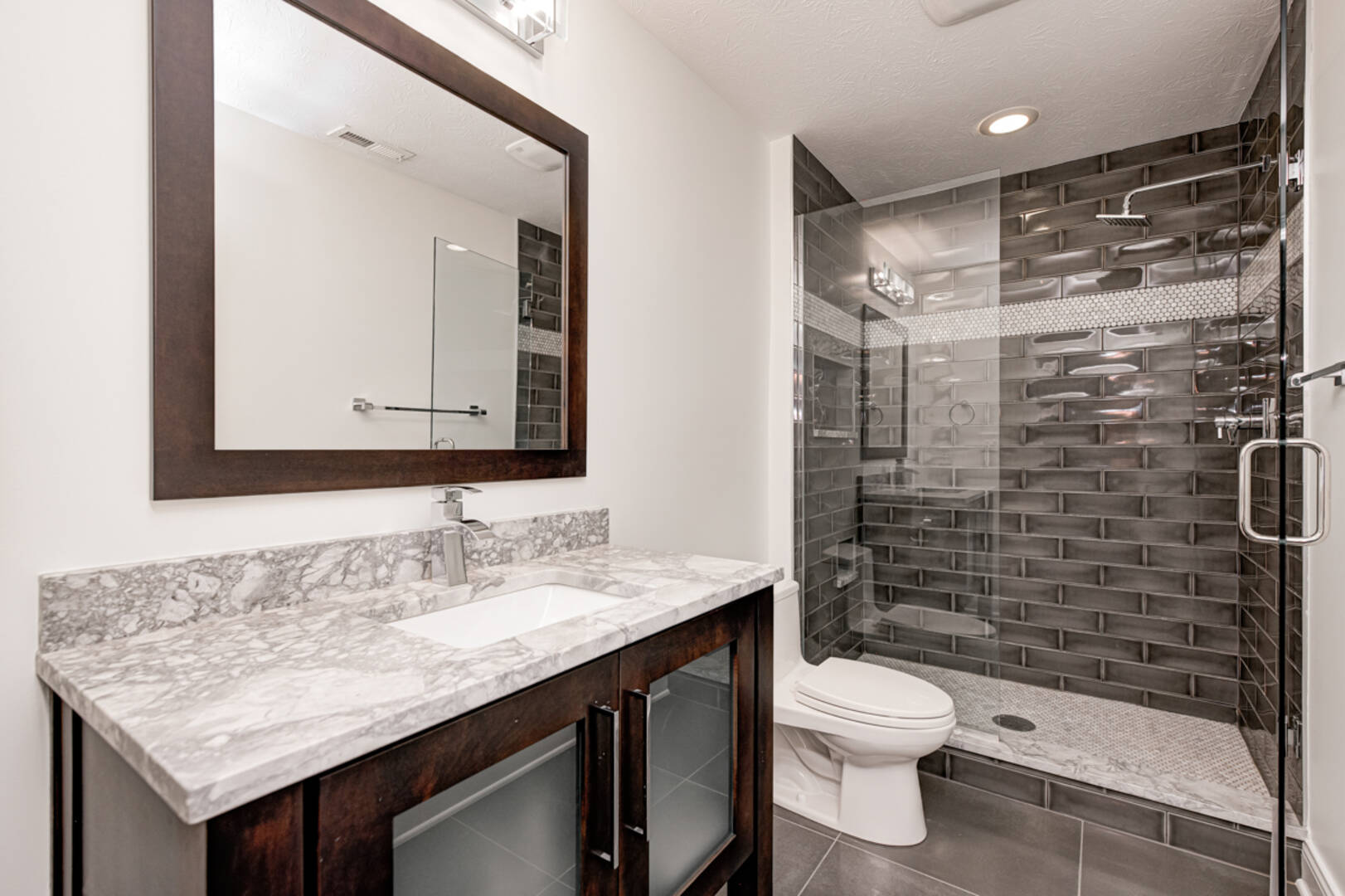 8905 Stonebriar Dr.,  Indianapolis, IN 46259