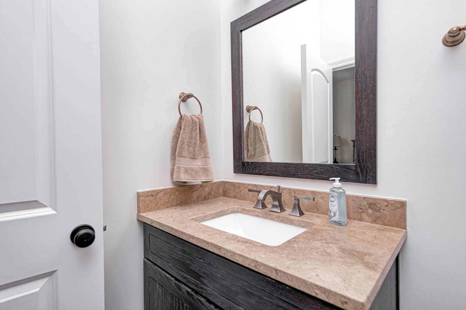 8905 Stonebriar Dr.,  Indianapolis, IN 46259