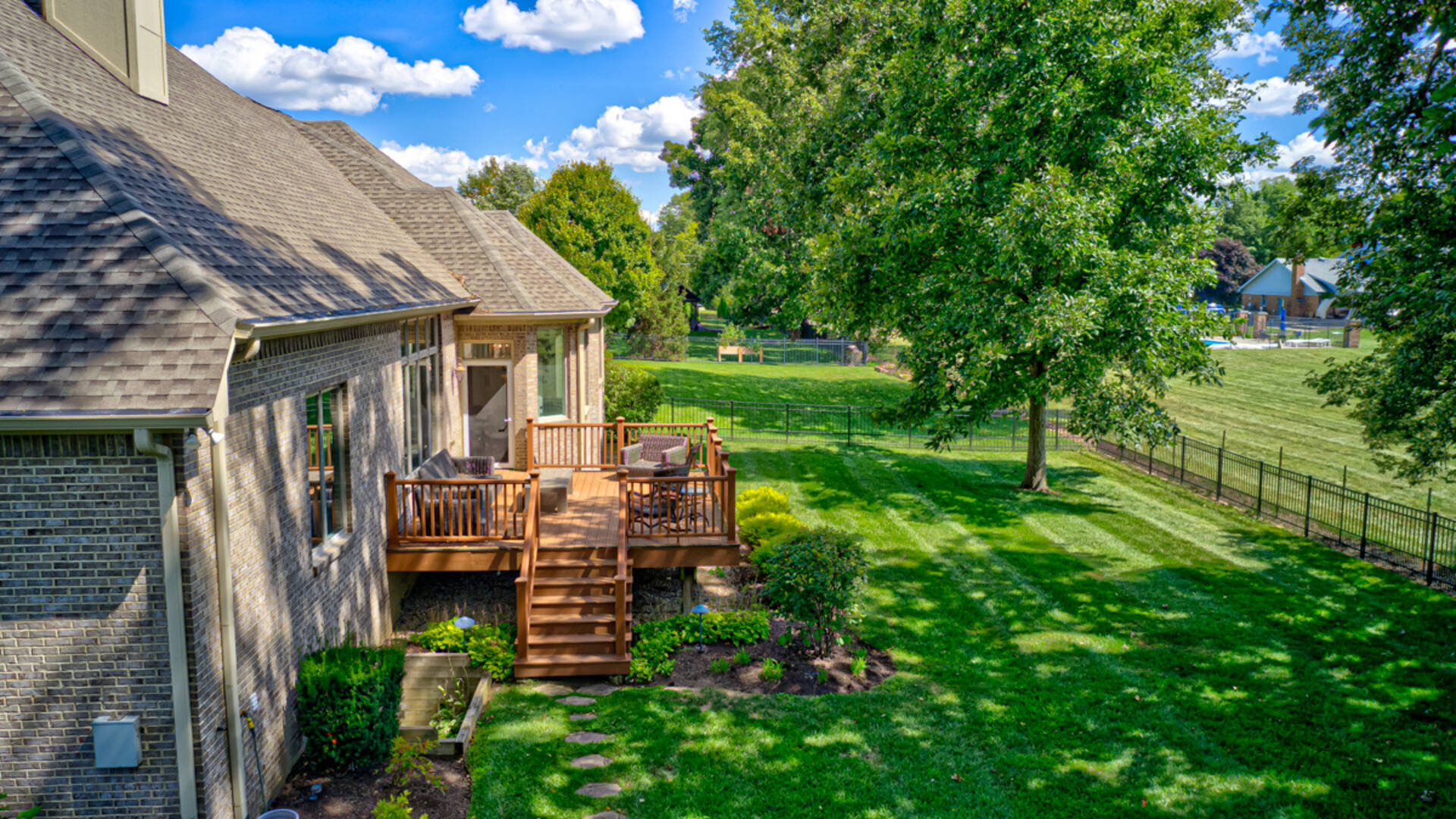 8905 Stonebriar Dr.,  Indianapolis, IN 46259