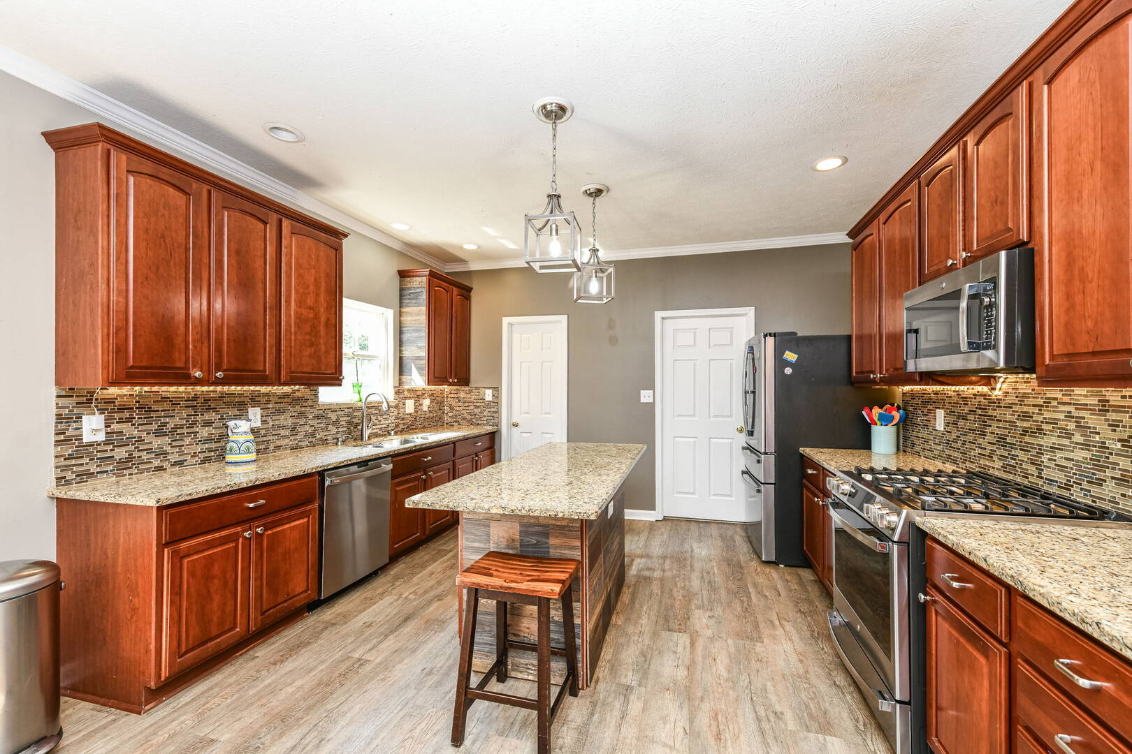 11791 Bills Ave Fishers, IN 46037