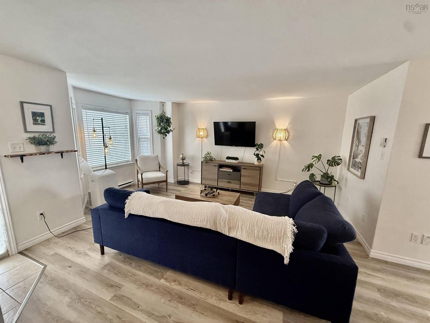 201 Nadia Dr Dartmouth, NS B3A0B1