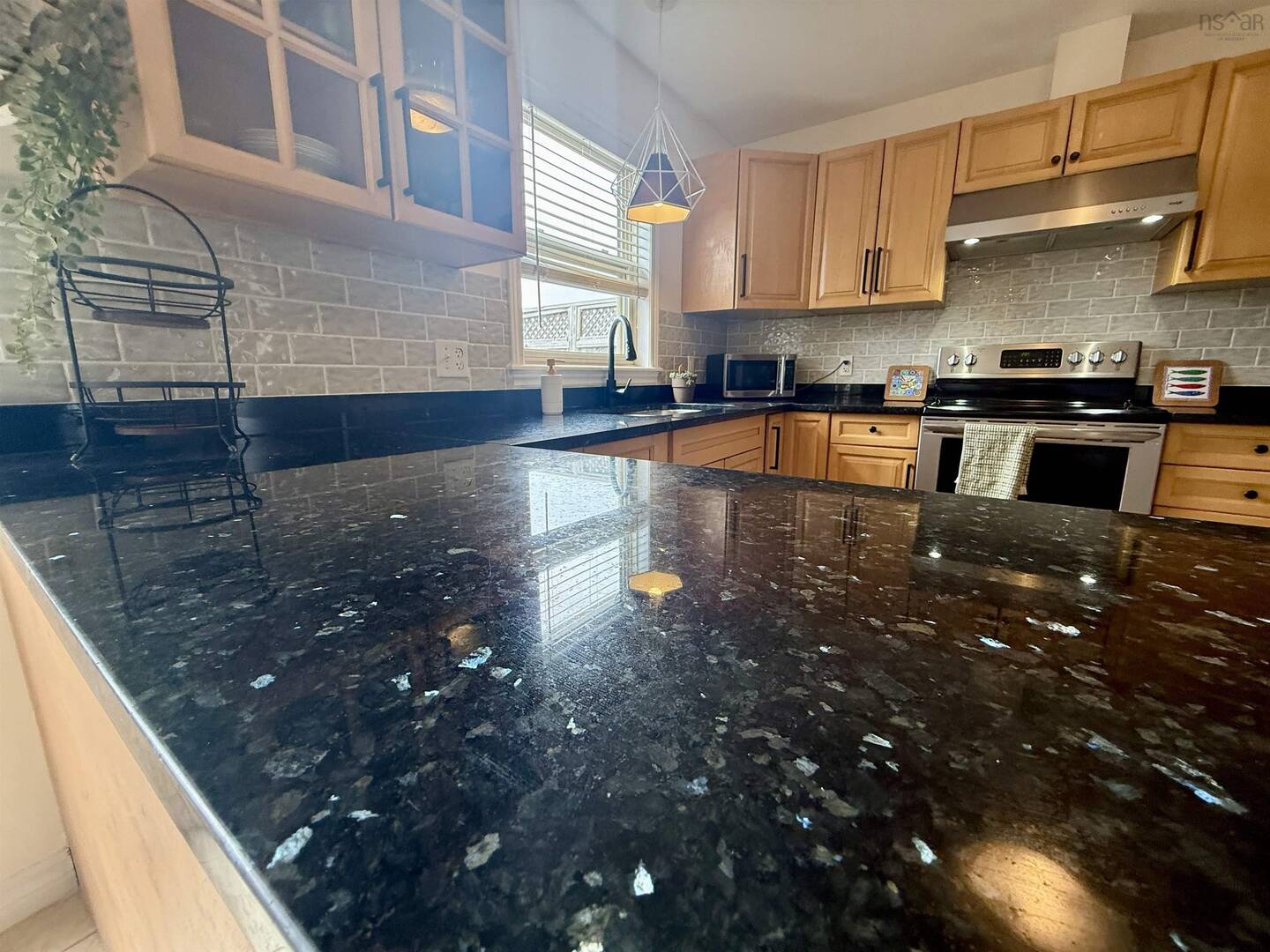 201 Nadia Dr Dartmouth, NS B3A0B1