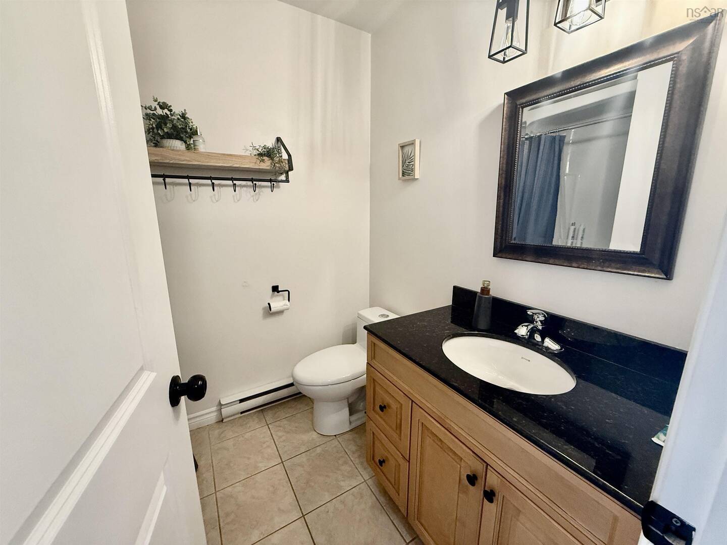 201 Nadia Dr Dartmouth, NS B3A0B1