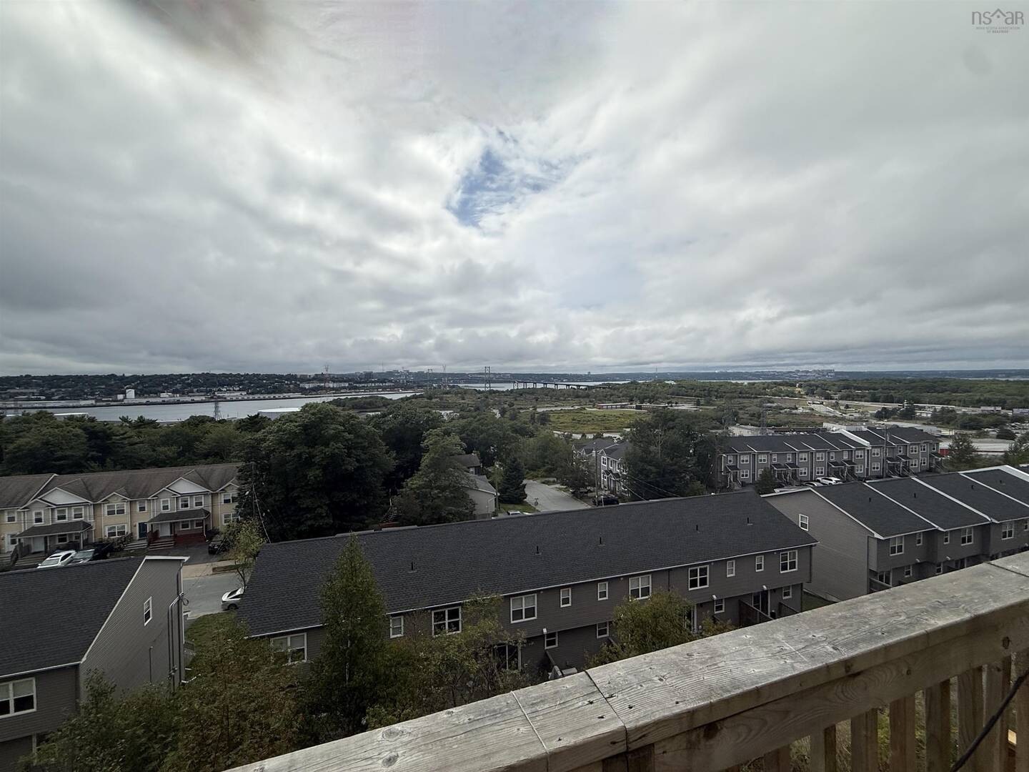 201 Nadia Dr Dartmouth, NS B3A0B1