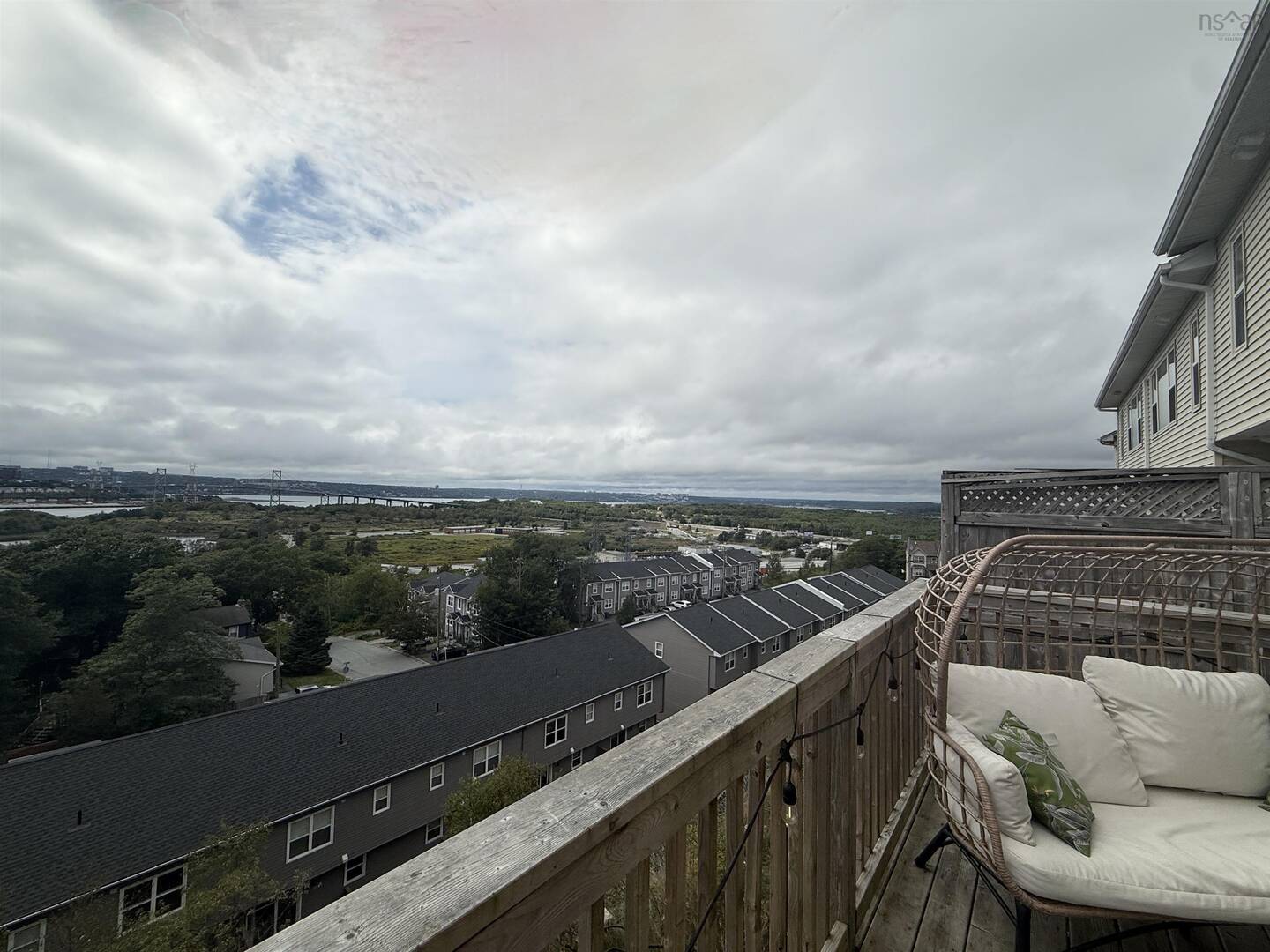201 Nadia Dr Dartmouth, NS B3A0B1