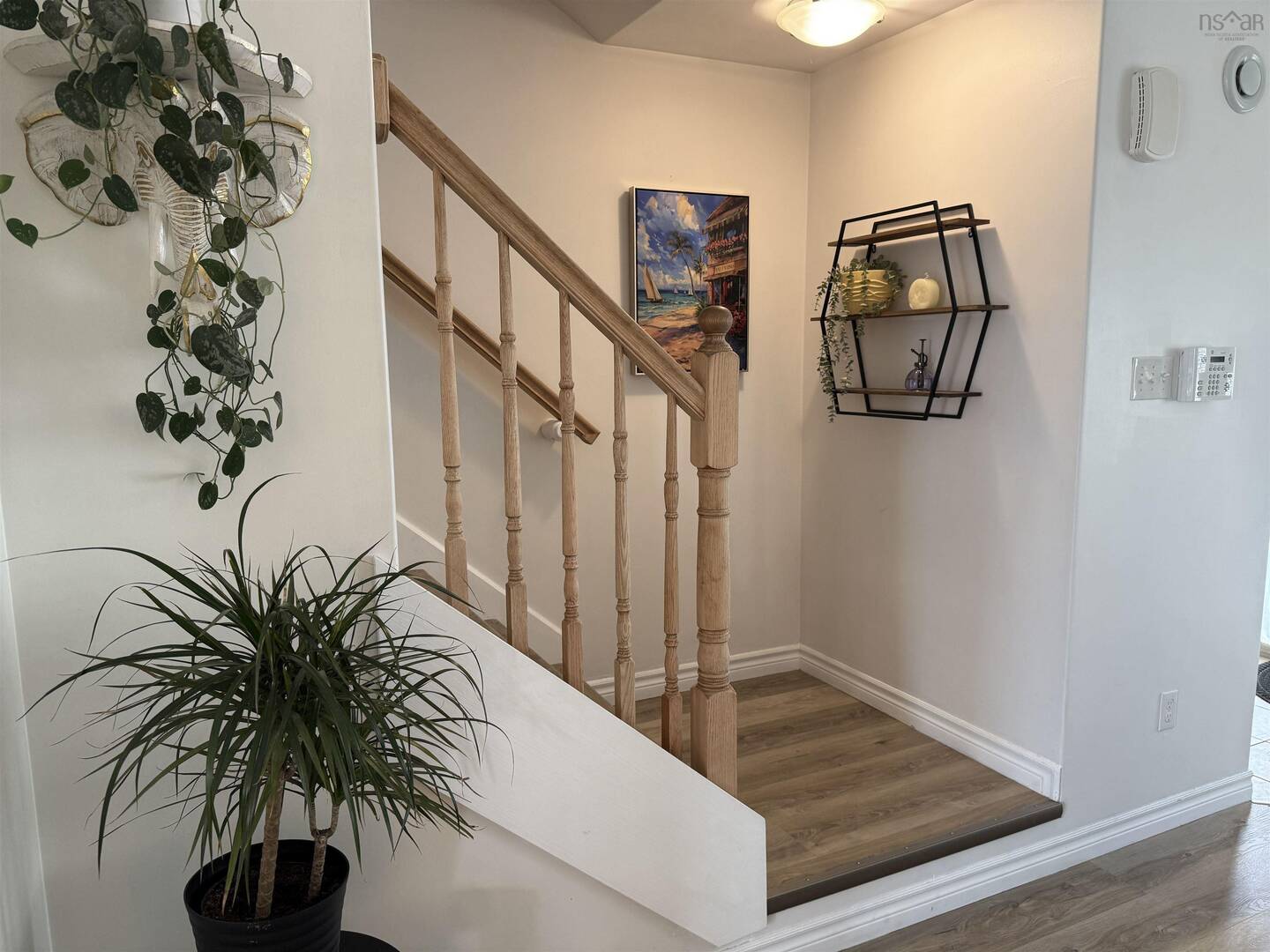201 Nadia Dr Dartmouth, NS B3A0B1