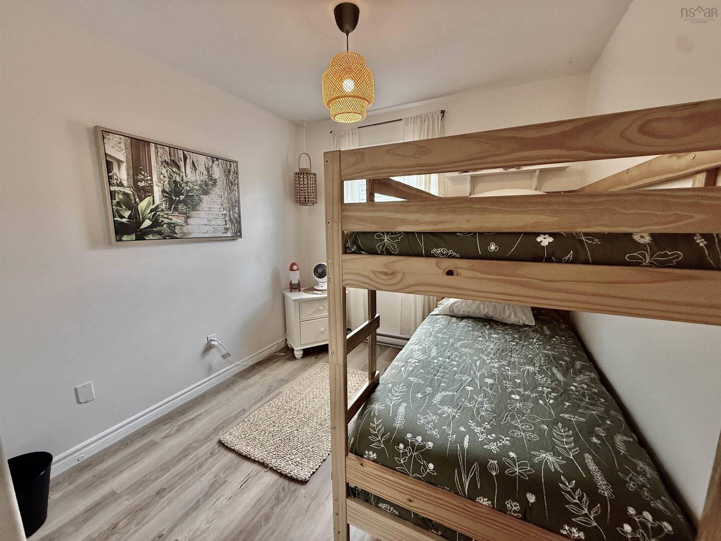 201 Nadia Dr Dartmouth, NS B3A0B1