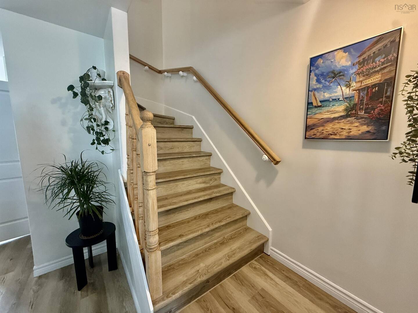 201 Nadia Dr Dartmouth, NS B3A0B1