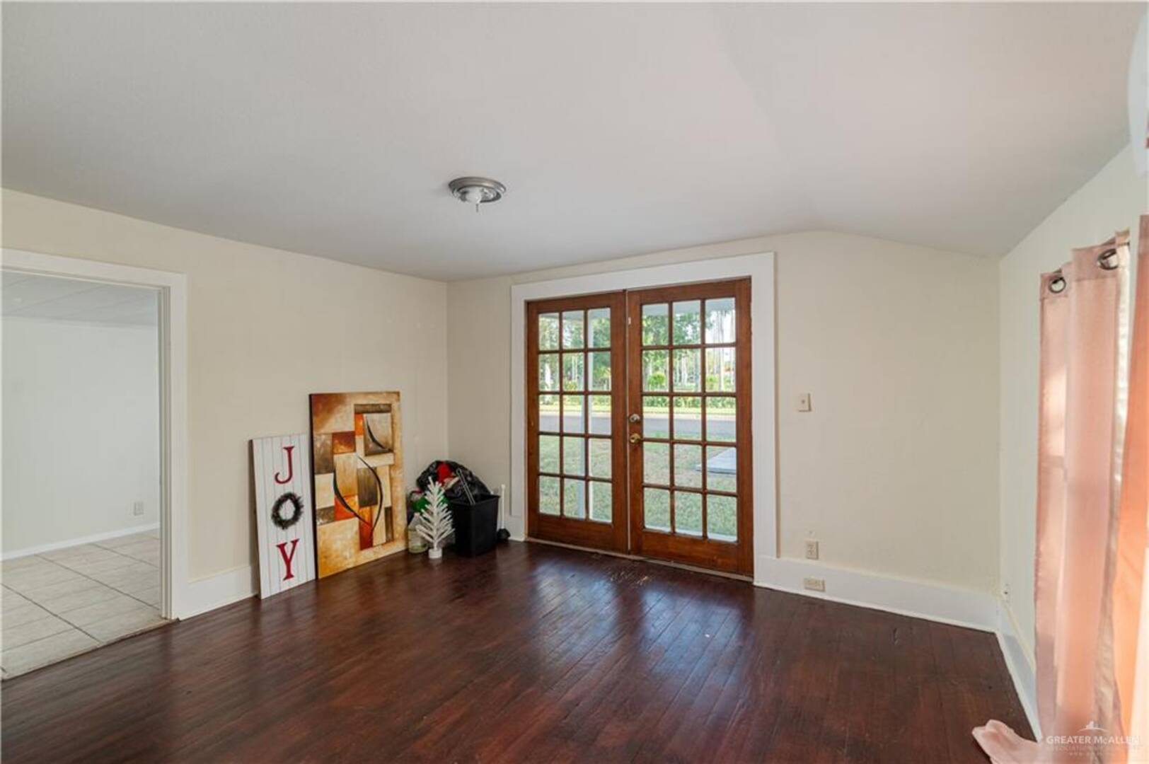 417 E Verbena Ave La Feria, TX 78559