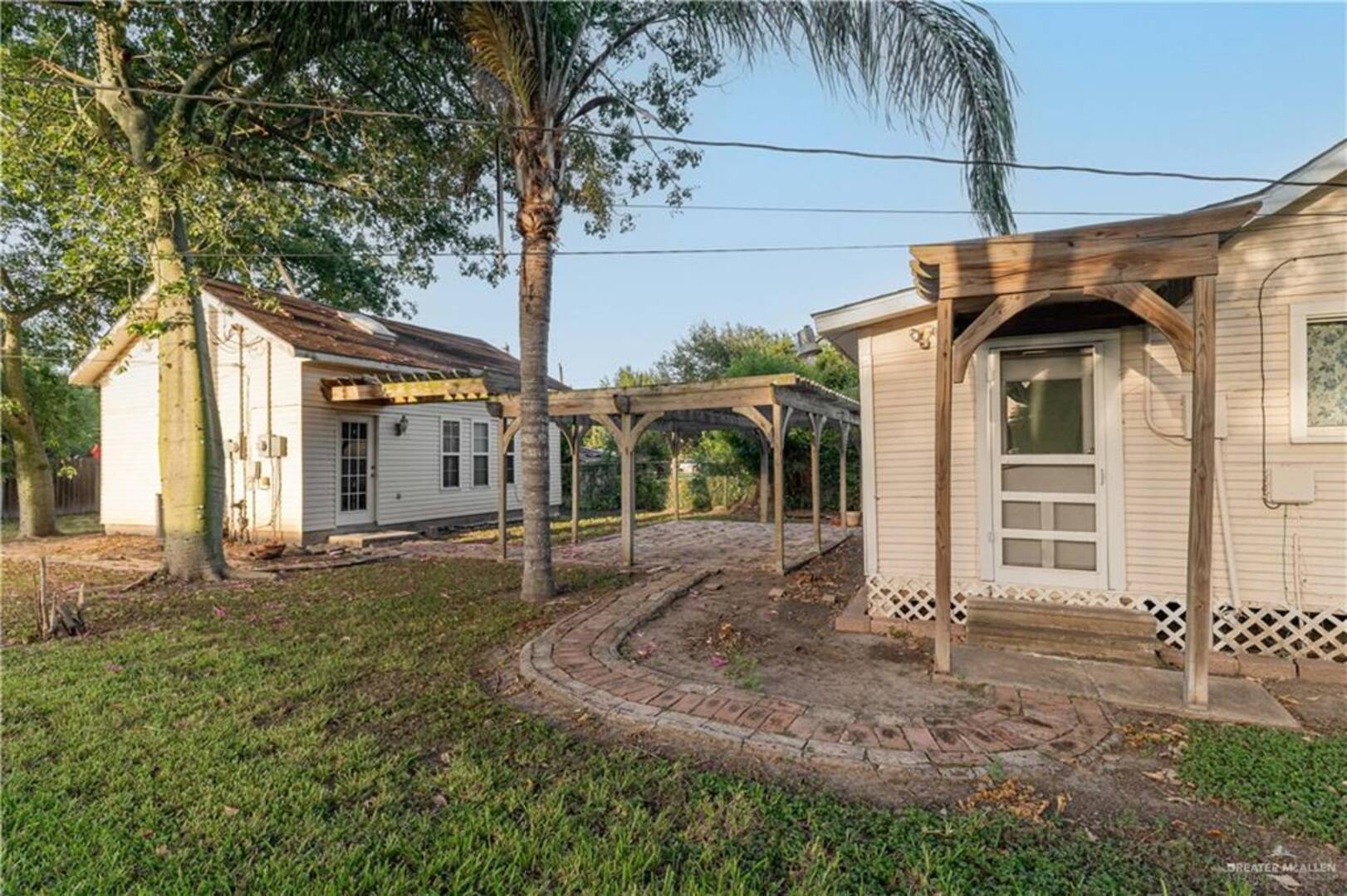 417 E Verbena Ave La Feria, TX 78559