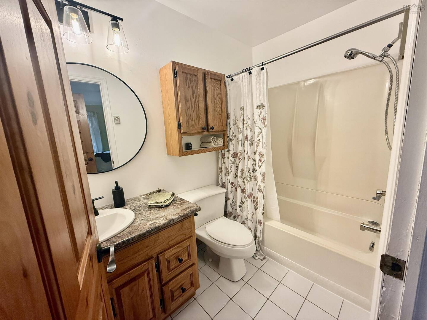 797 Cobequid Rd Lower Sackville, NS B4C4A2