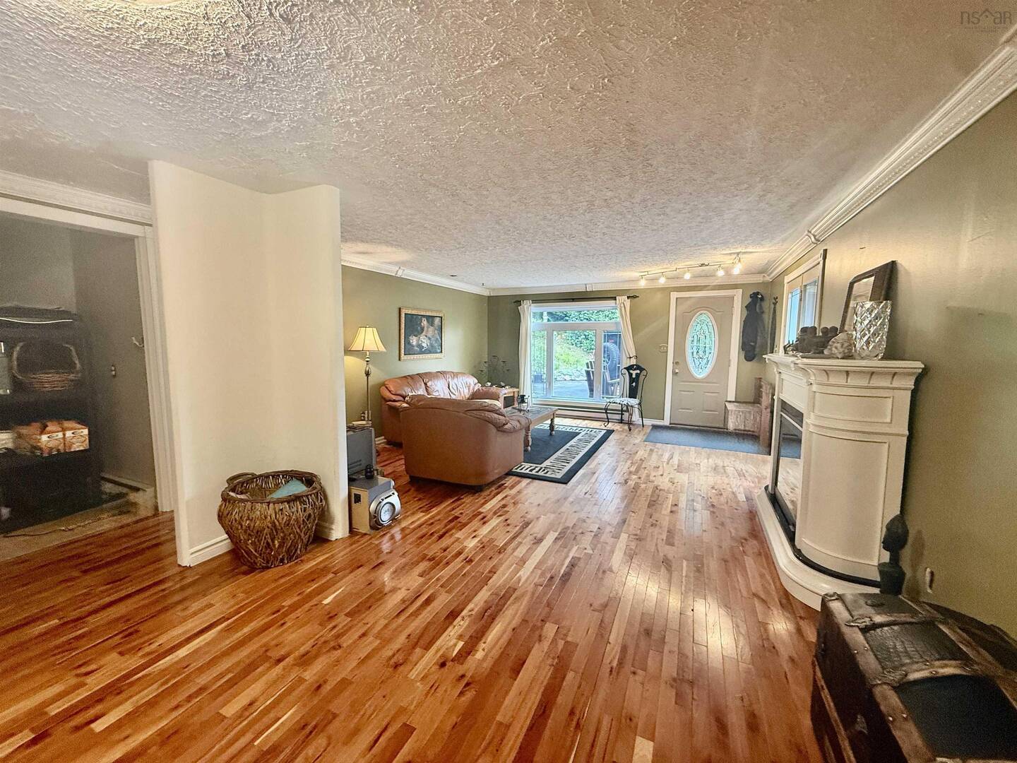 797 Cobequid Rd Lower Sackville, NS B4C4A2
