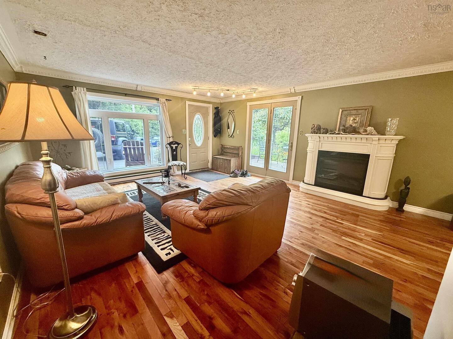 797 Cobequid Rd Lower Sackville, NS B4C4A2