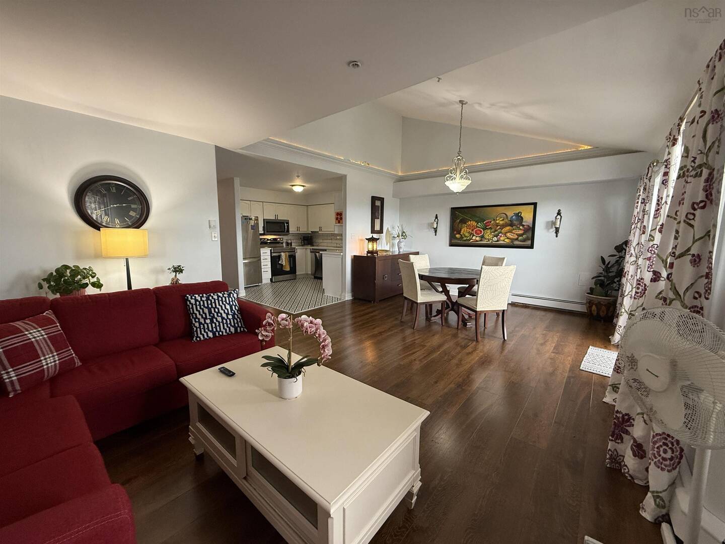 411 512 Parkland Dr Halifax, NS B3S1N1