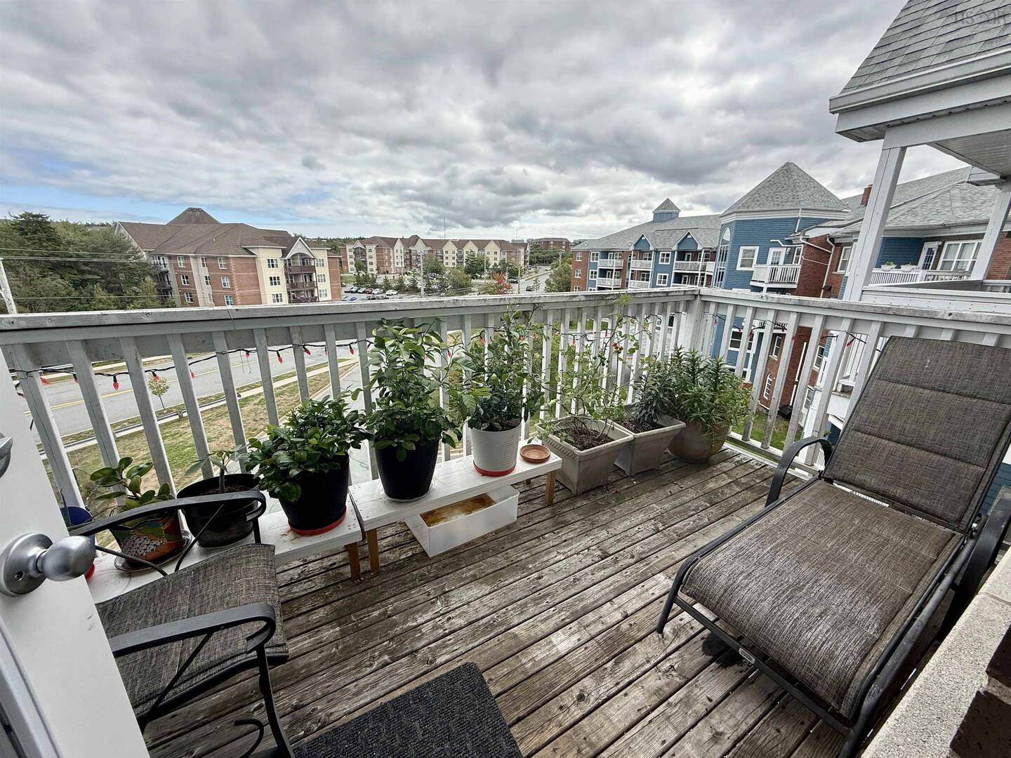 411 512 Parkland Dr Halifax, NS B3S1N1