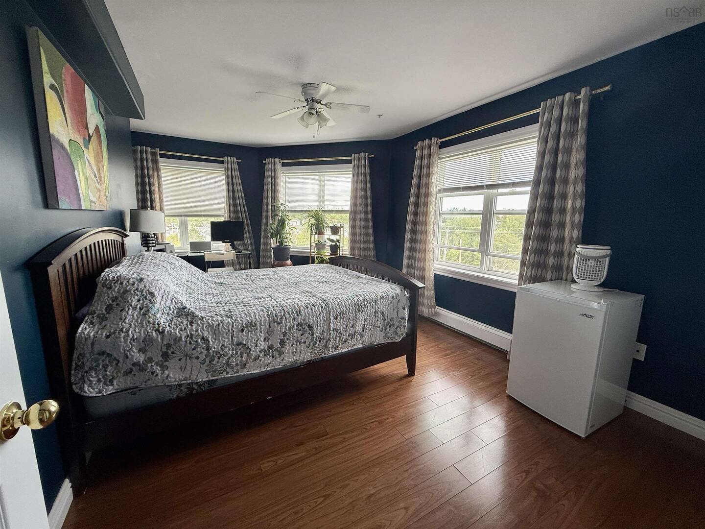 411 512 Parkland Dr Halifax, NS B3S1N1