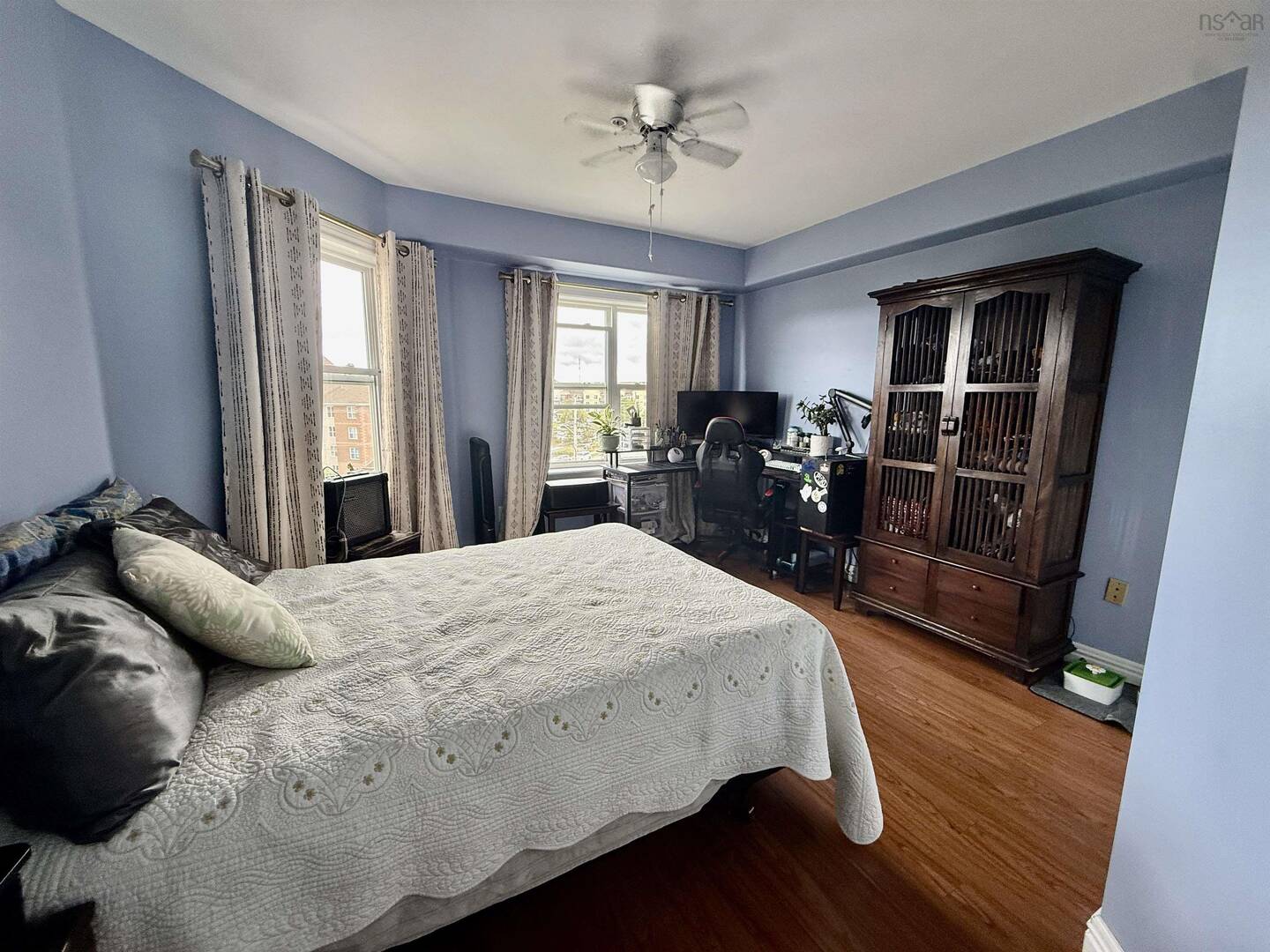 411 512 Parkland Dr Halifax, NS B3S1N1