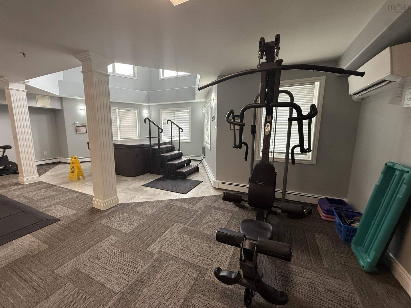 411 512 Parkland Dr Halifax, NS B3S1N1