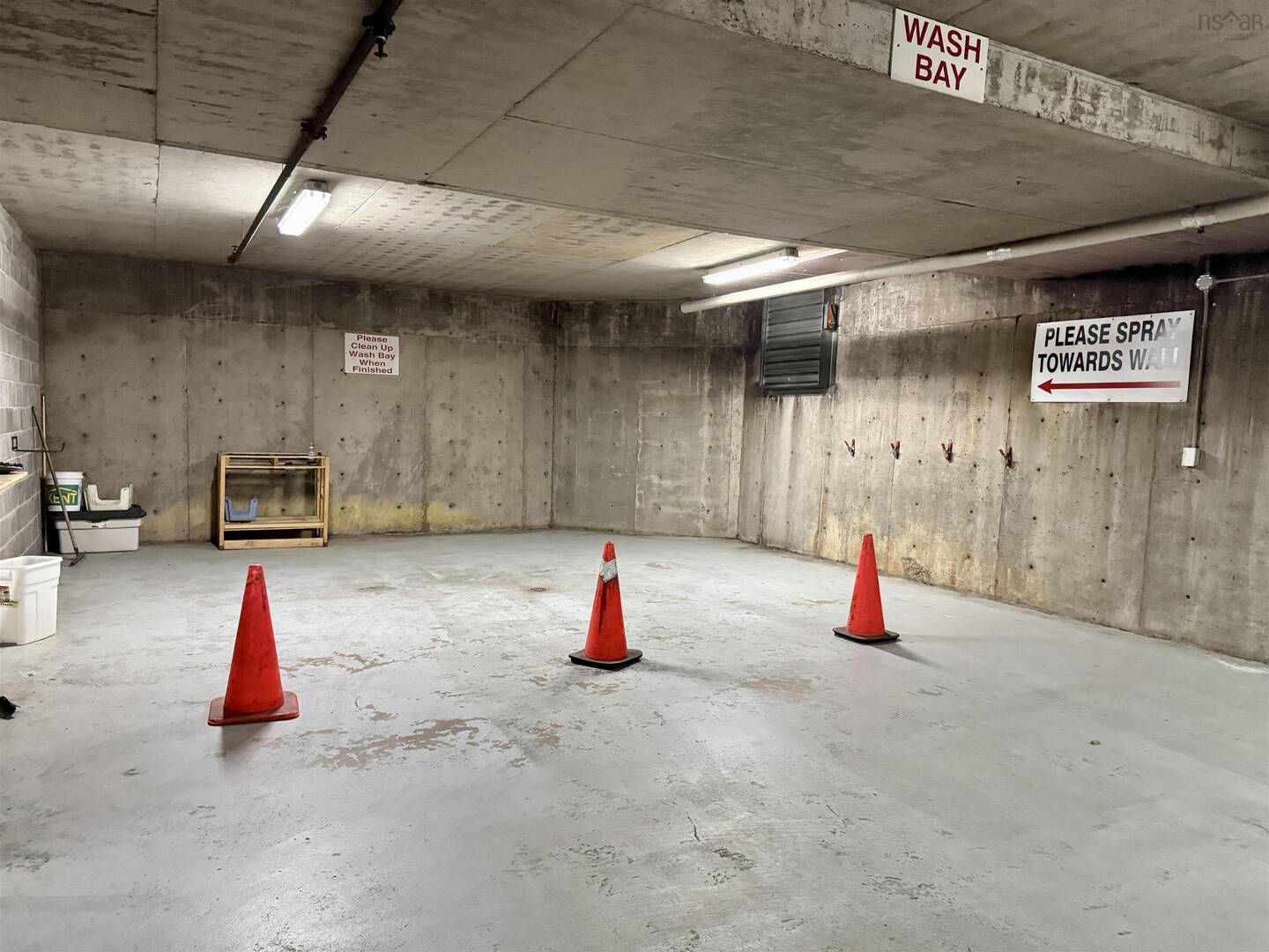 411 512 Parkland Dr Halifax, NS B3S1N1