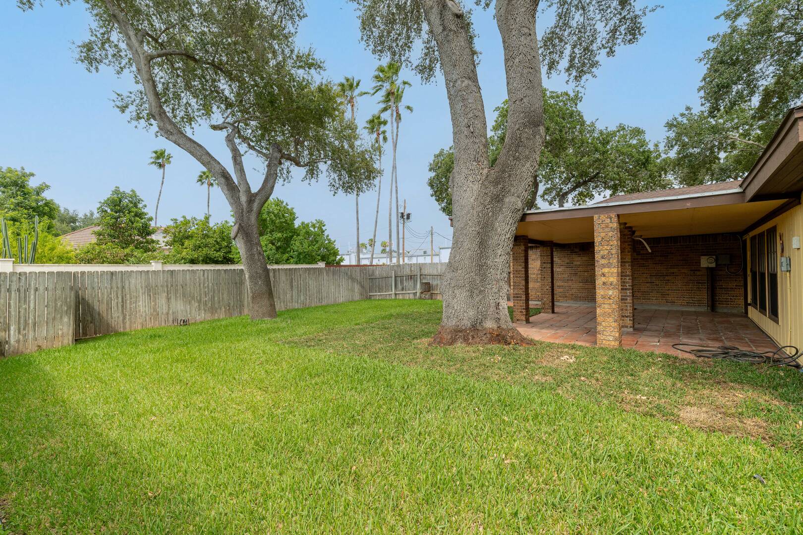 1100 Xanthisma Ave McAllen, TX 78504