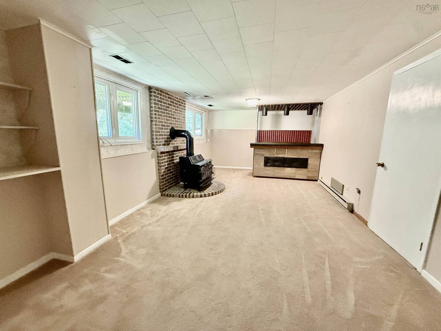 2 Laurentian Dr Halifax, NS B3M3G3
