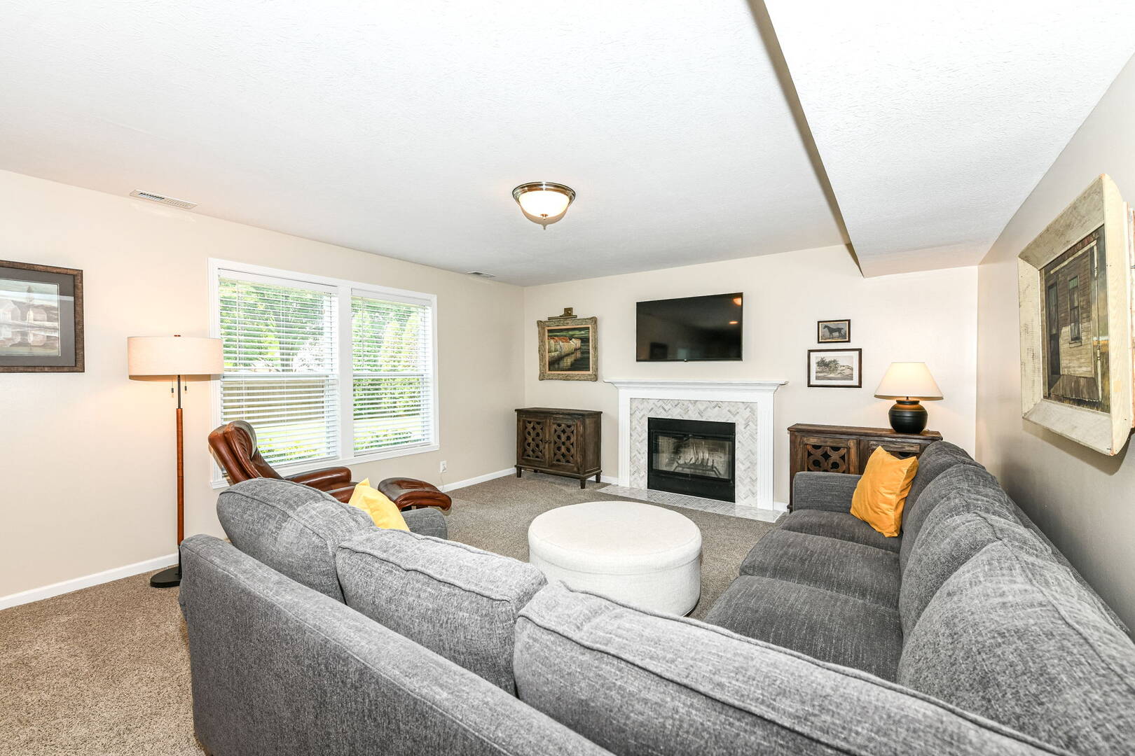 13044 Sweet Briar Pkwy  Fishers, IN 46038