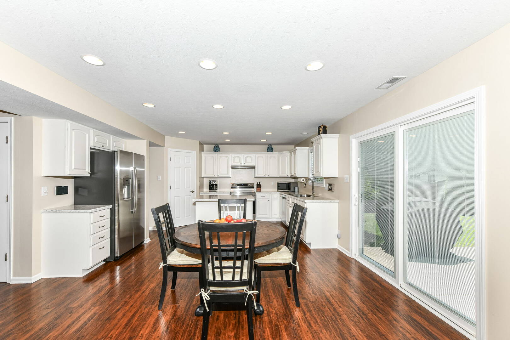 13044 Sweet Briar Pkwy  Fishers, IN 46038