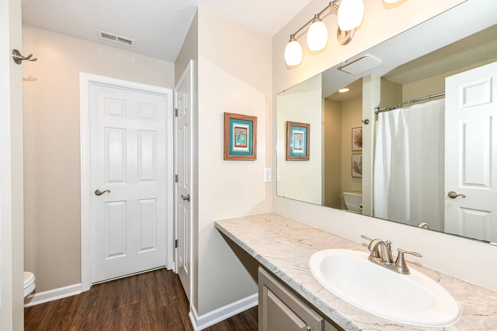 13044 Sweet Briar Pkwy  Fishers, IN 46038
