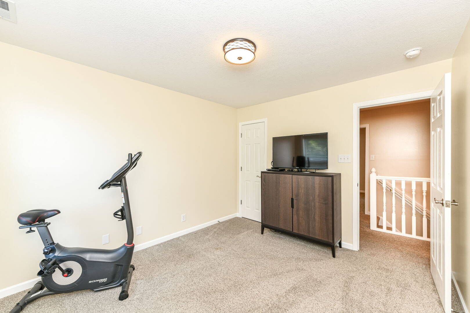 13044 Sweet Briar Pkwy  Fishers, IN 46038
