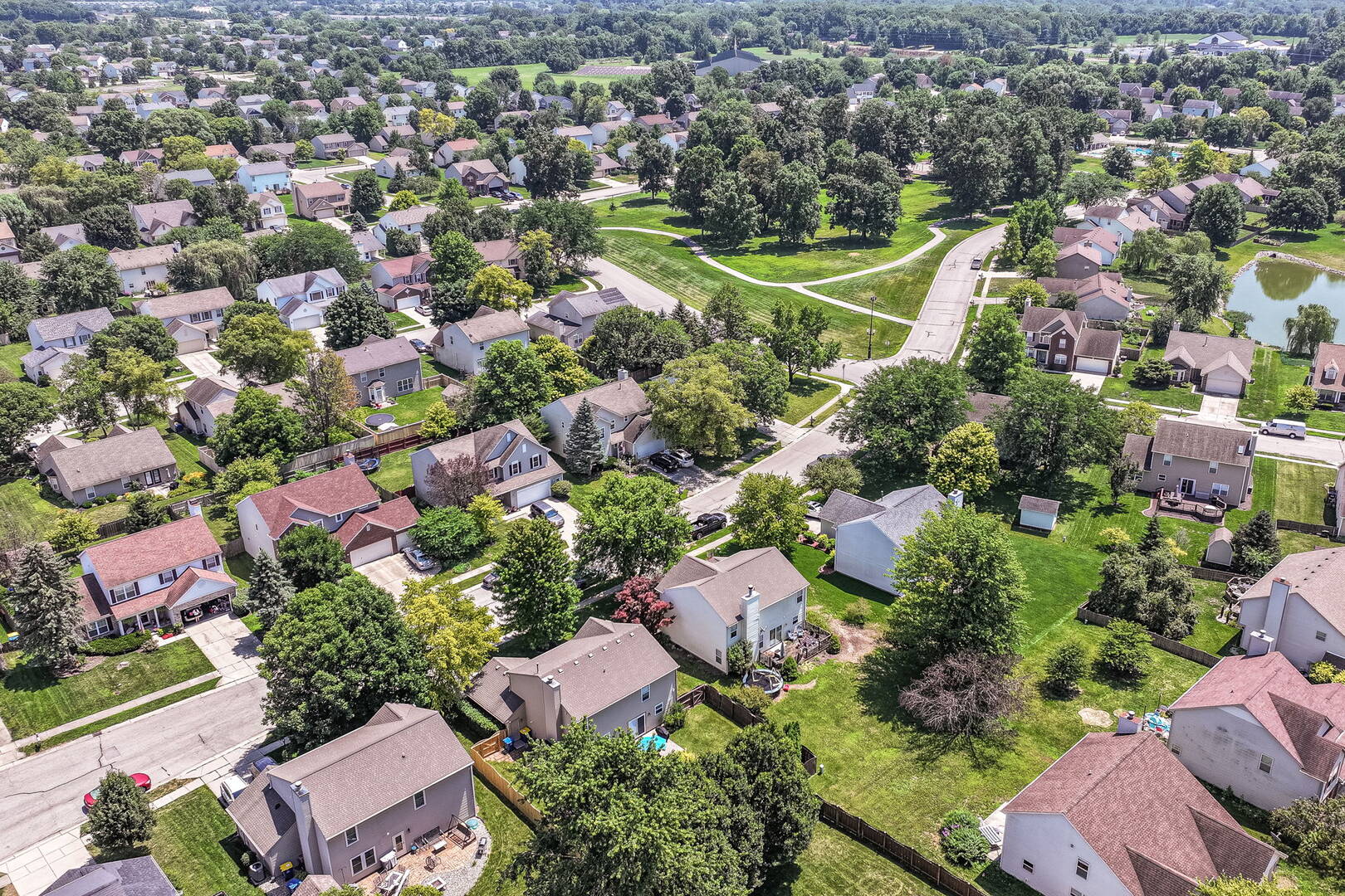 13044 Sweet Briar Pkwy  Fishers, IN 46038
