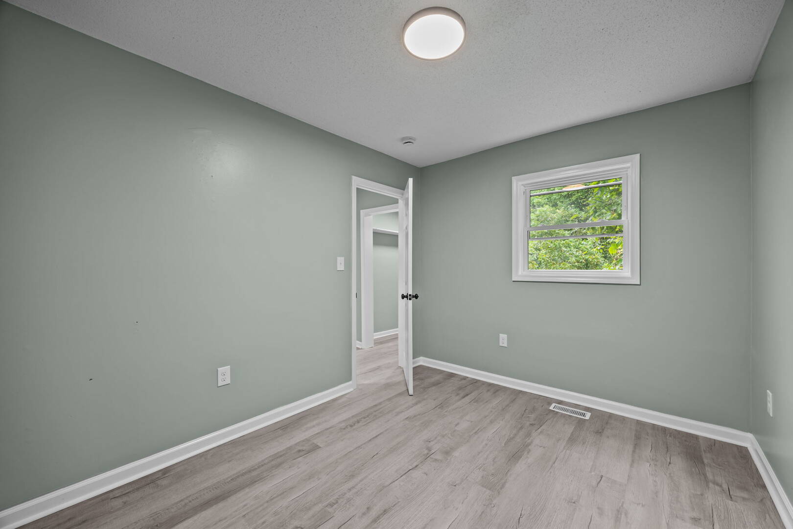 608 Montgomery Street Reidsville, NC 27320