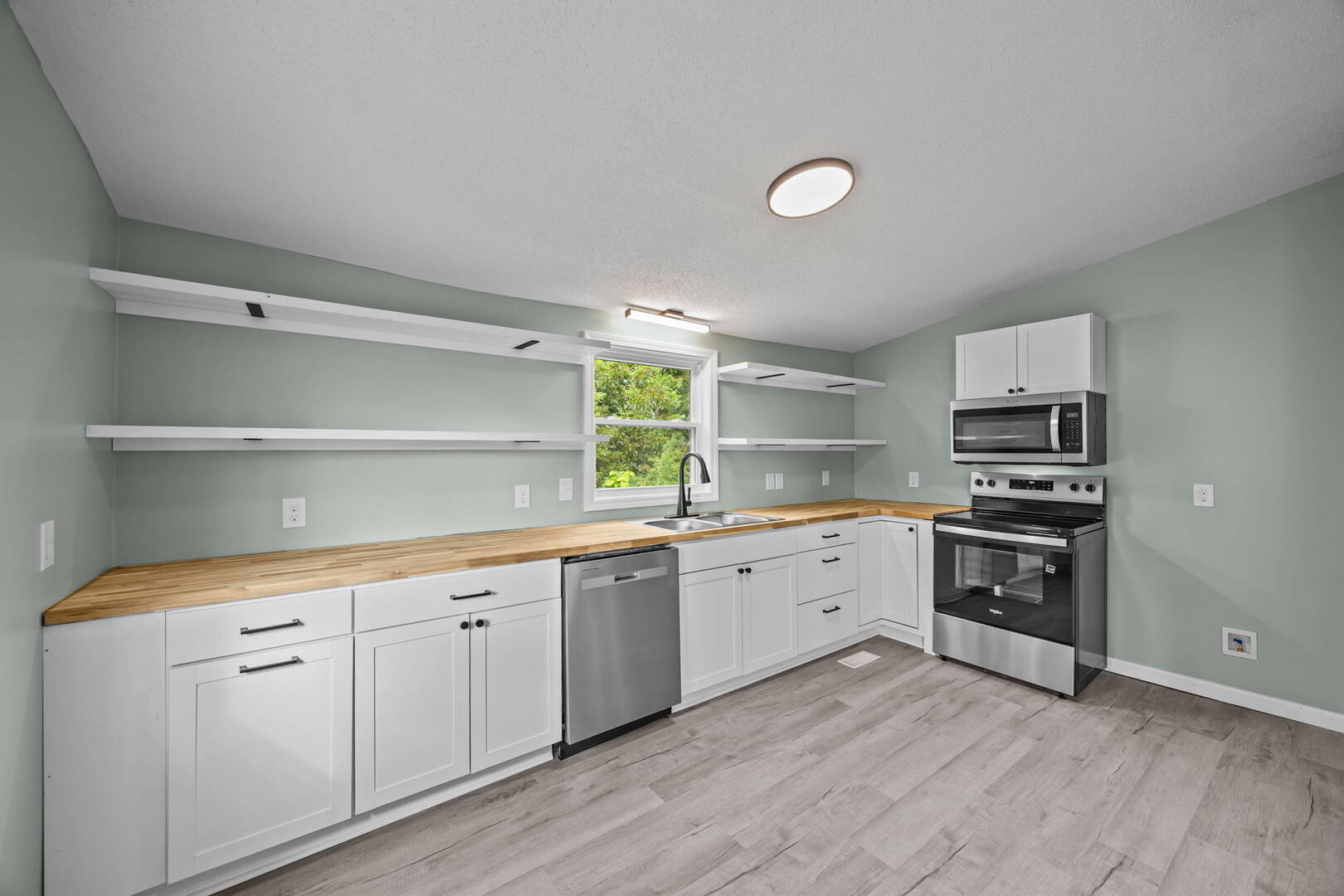 608 Montgomery Street Reidsville, NC 27320