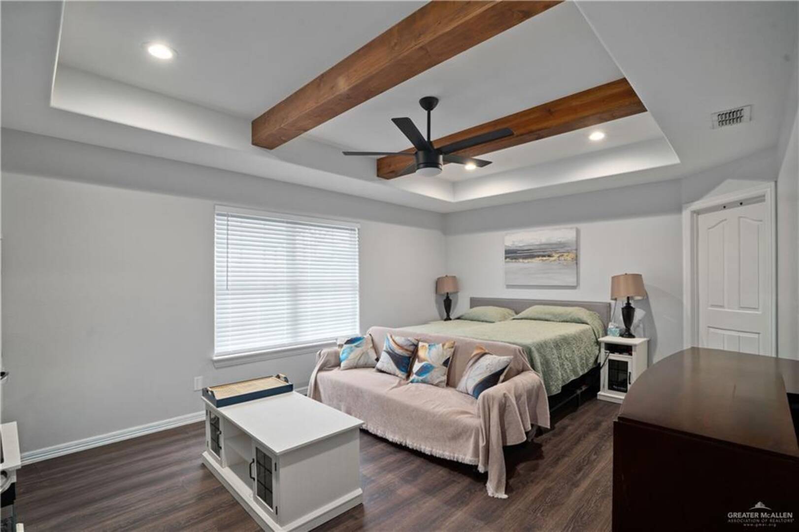 886 Quail Hollow Dr Weslaco, TX 78596