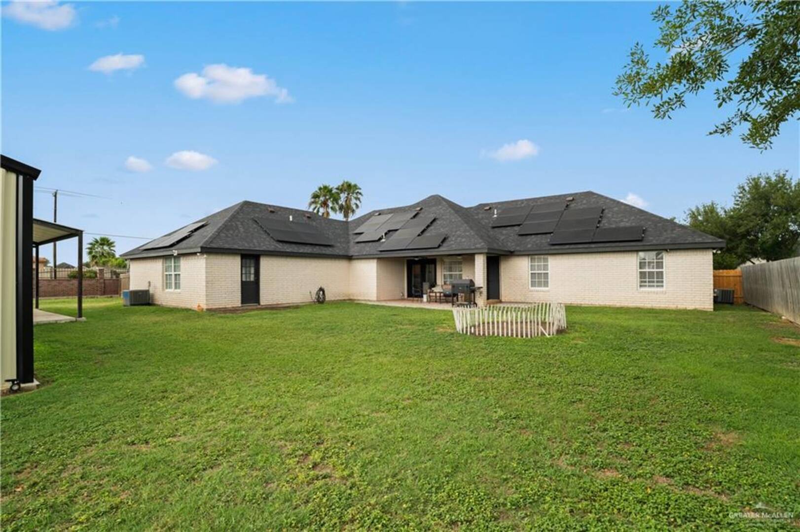 886 Quail Hollow Dr Weslaco, TX 78596