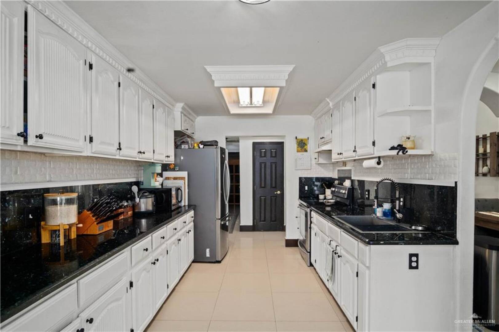 2307 E 27th St Mission, TX 78574