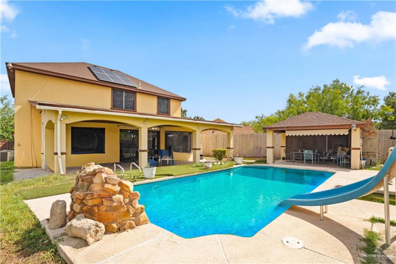 2307 E 27th St Mission, TX 78574