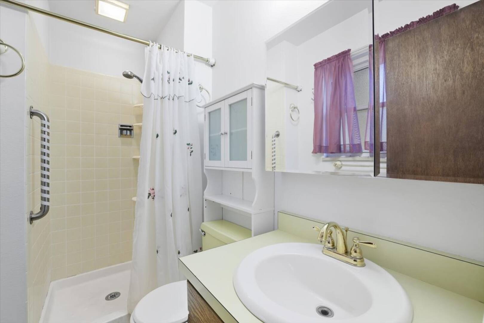 1735 Wooten Road Colorado Springs, CO 80915