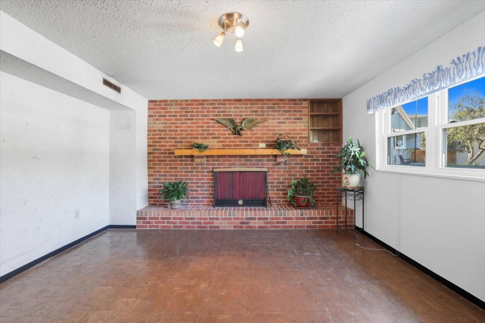 1735 Wooten Road Colorado Springs, CO 80915