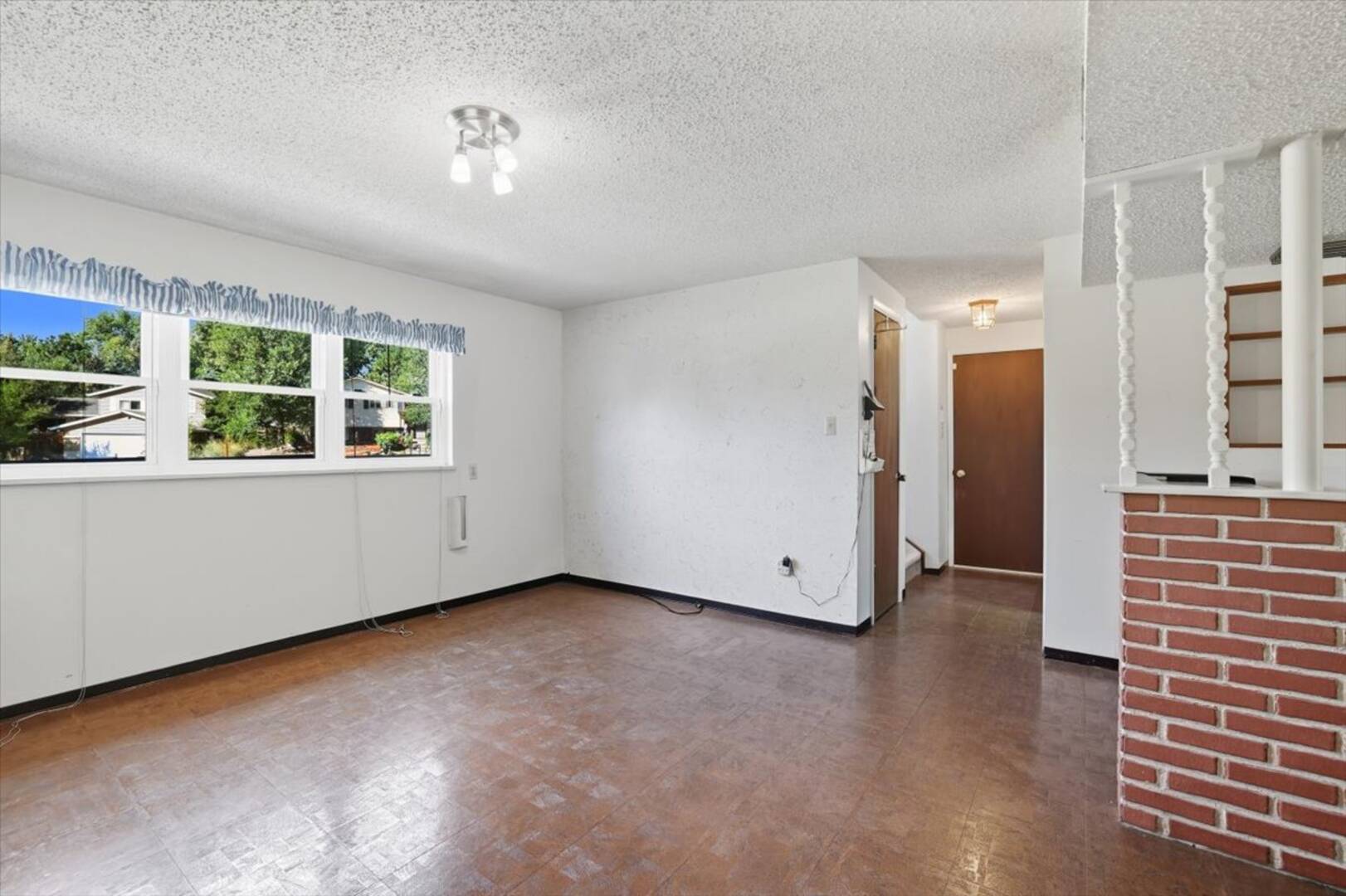 1735 Wooten Road Colorado Springs, CO 80915