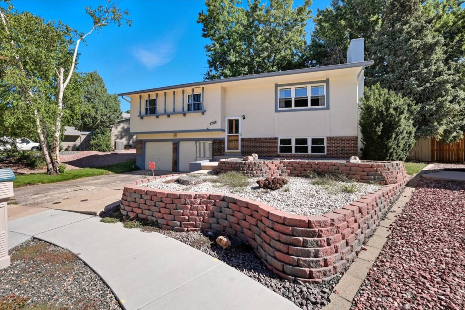 1735 Wooten Road Colorado Springs, CO 80915