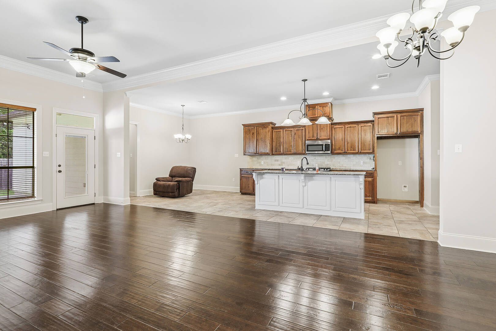 8127 Valencia Ct Baton Rouge, LA 70820