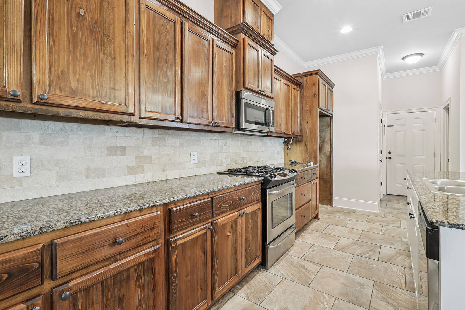 8127 Valencia Ct Baton Rouge, LA 70820