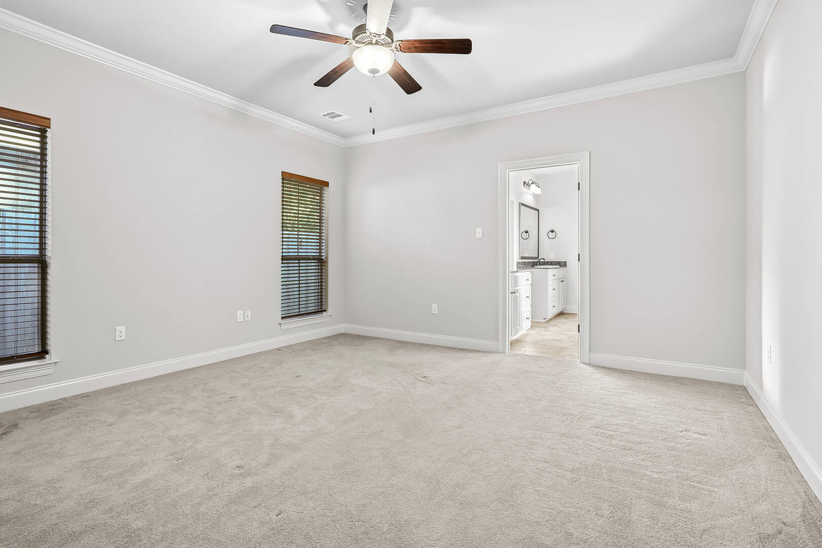 8127 Valencia Ct Baton Rouge, LA 70820
