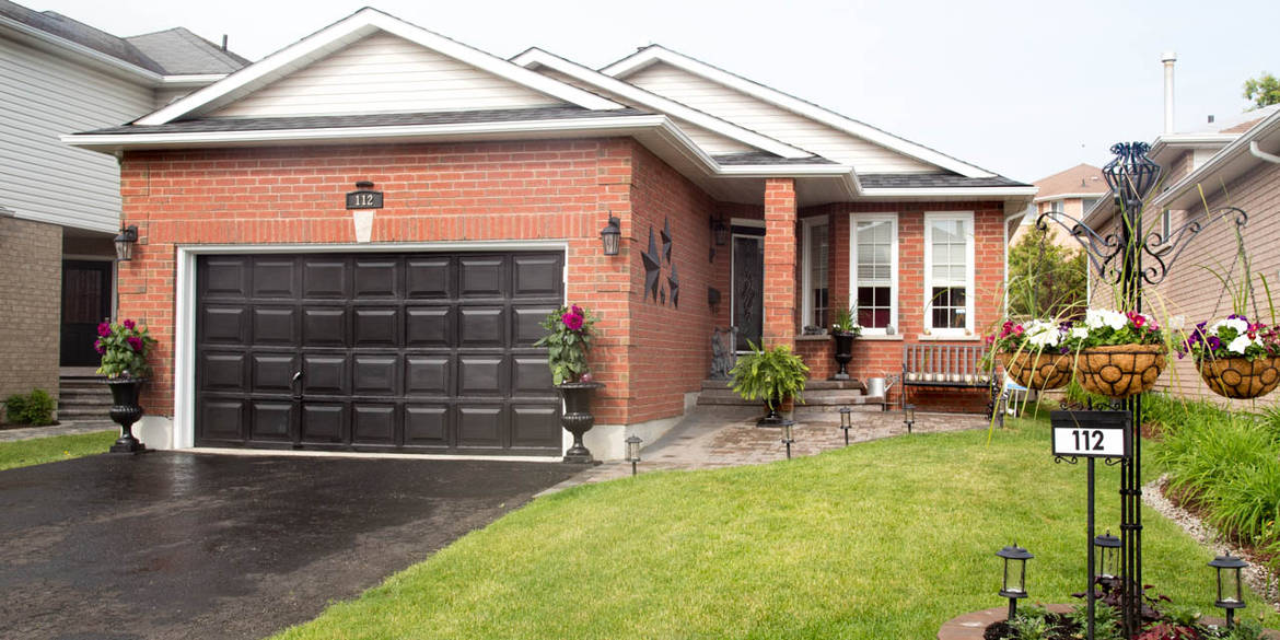 Brivity 112 Ward Drive Barrie, ON L4N8A5