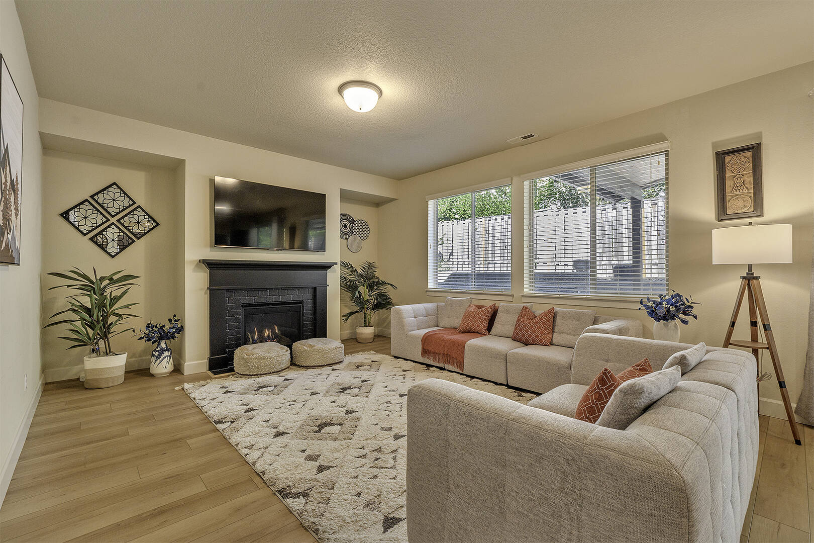 13255 SW Hazelcrest Way Tigard, OR 97224