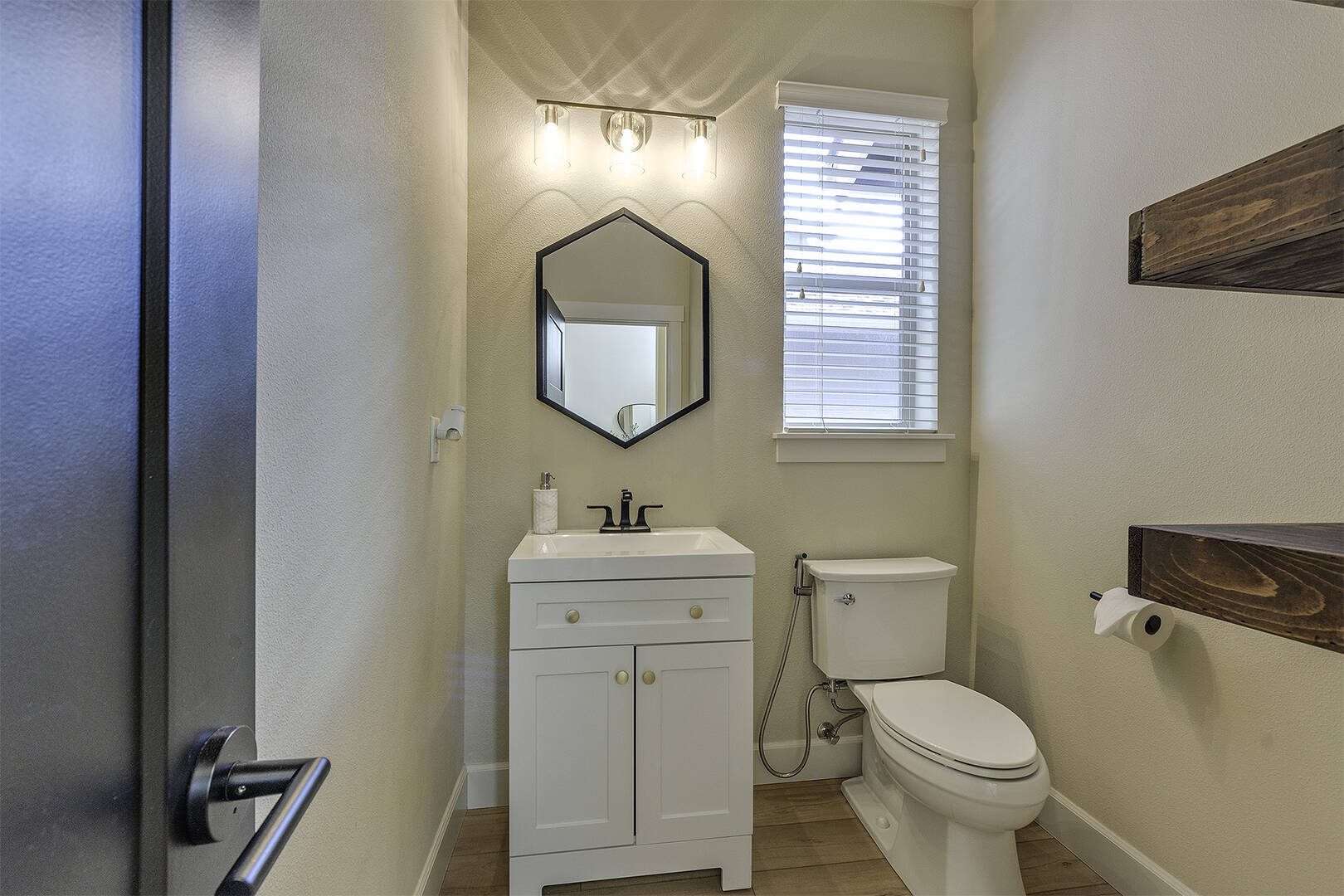 13255 SW Hazelcrest Way Tigard, OR 97224