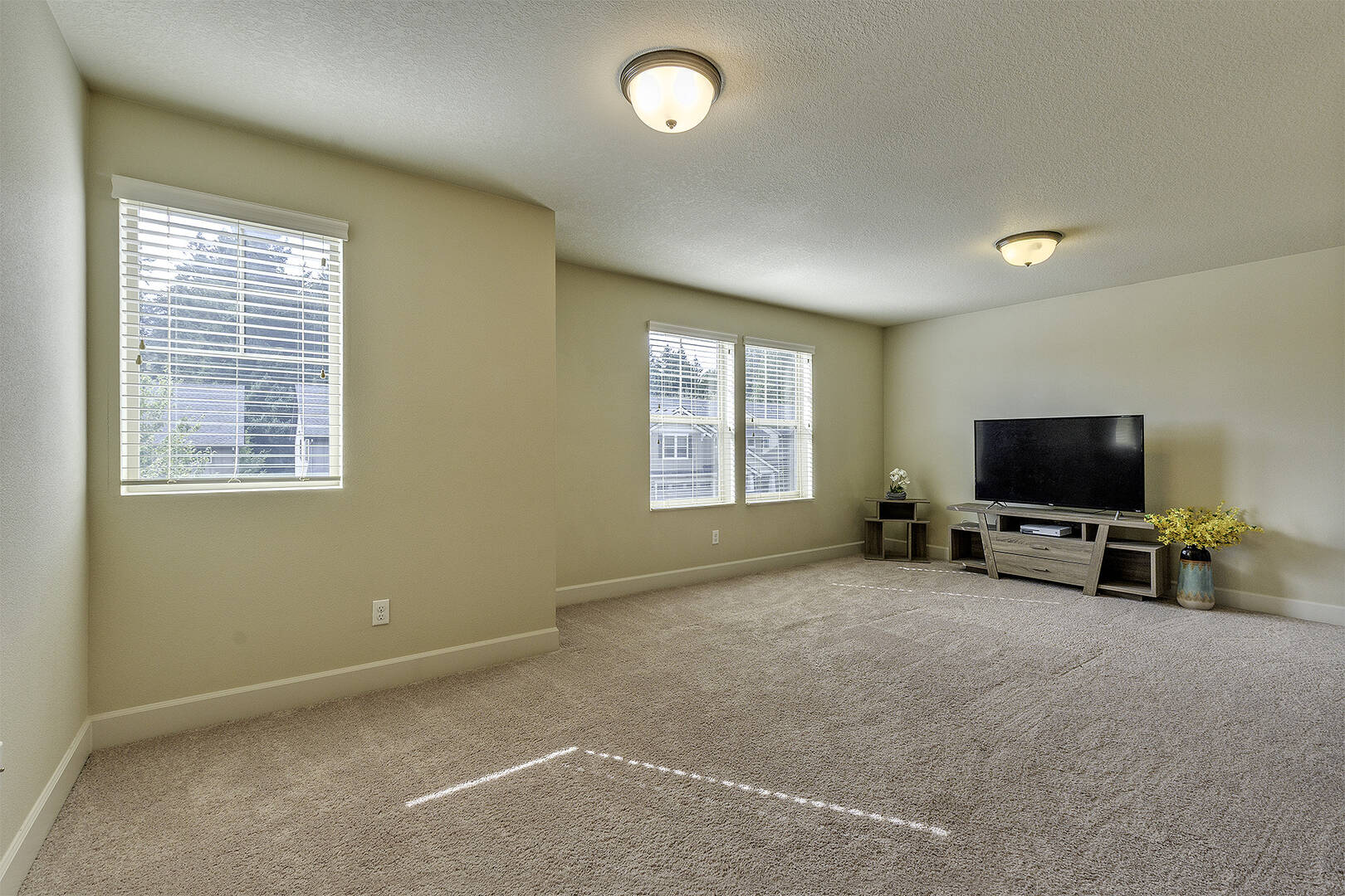 13255 SW Hazelcrest Way Tigard, OR 97224